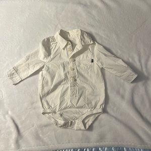 Oshkosh B’gosh white button up 6 months